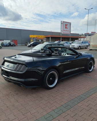 Ford Mustang cena 79000 przebieg: 170000, rok produkcji 2015 z Łódź małe 121